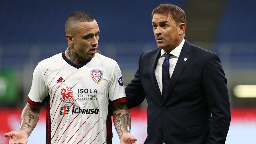 Radja Nainggolan und Cagliari Calcio bei einem Fußballspiel in Mailand im Mai 2021