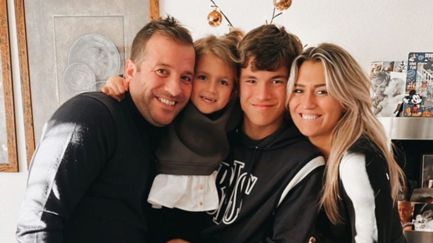 Rafael van der Vaart, Estavana Polman und ihre Kinder an Weihnachten