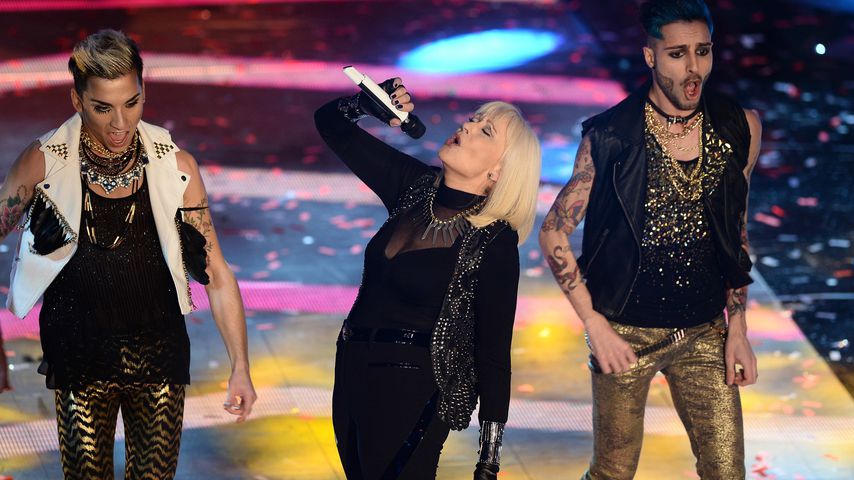 Raffaella Carrà beim Opening des Festival di Sanremo im Februar 2014