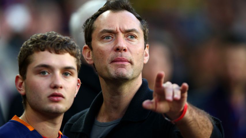 Rafferty und Jude Law im April 2016