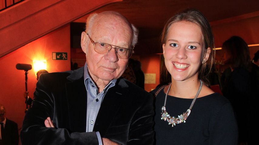 Ralf Wolter und seine Enkelin Alena am Bayerischen Hof in München
