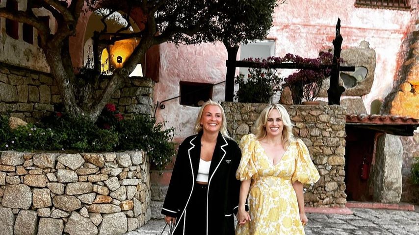 Ramona Agruma und Rebel Wilson im Juni 2022 in Italien