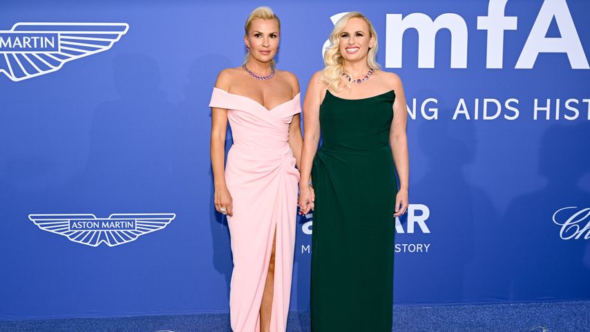 Ramona Agruma und Rebel Wilson bei der amfAR Gala in Cannes 2023