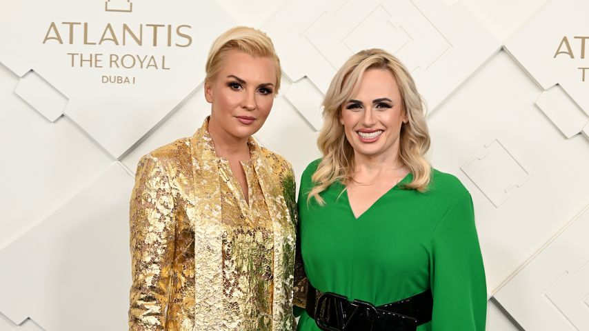 Ramona Agruma und Rebel Wilson im Jahr 2023