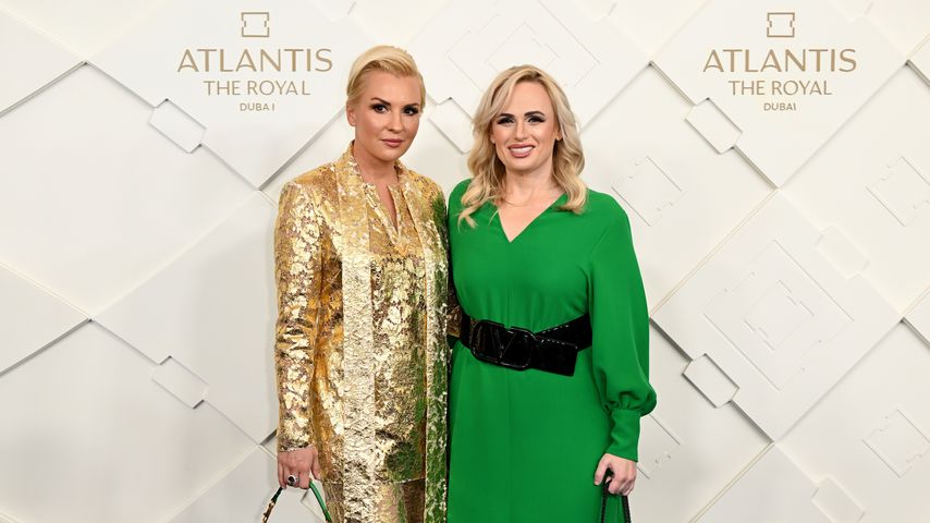 Ramona Agruma und Rebel Wilson im Jahr 2023