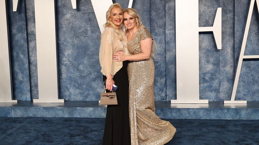 Ramona Agruma und Rebel Wilson auf der Vanity Fair Oscar Party im März 2023