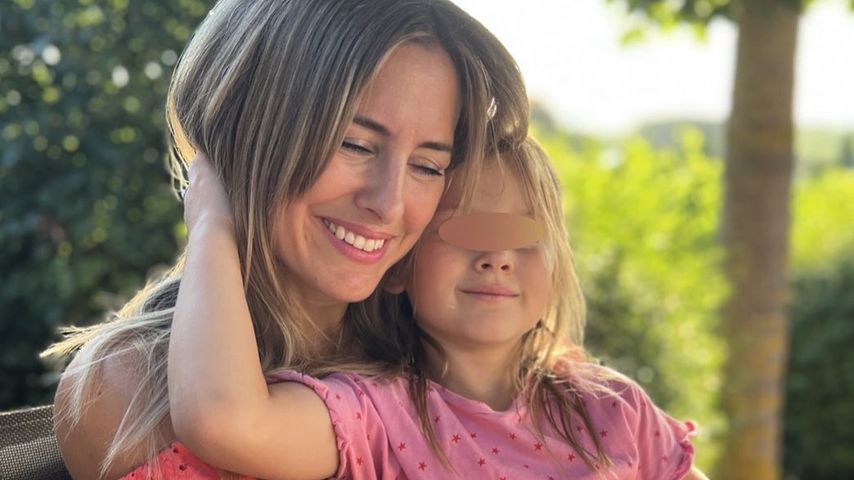Ramona Stöckli mit ihrer Tochter