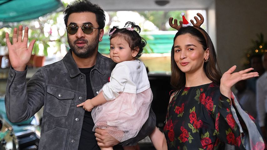 Ranbir Kapoor, seine Tochter Raha und seine Frau Alia Bhatt, Dezember 2023