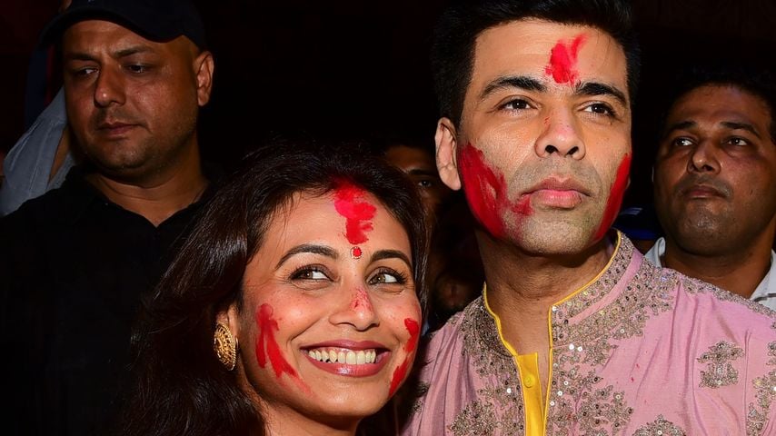 Dankbar: Rani Mukerji bricht vor Karan Johar in Tränen aus
