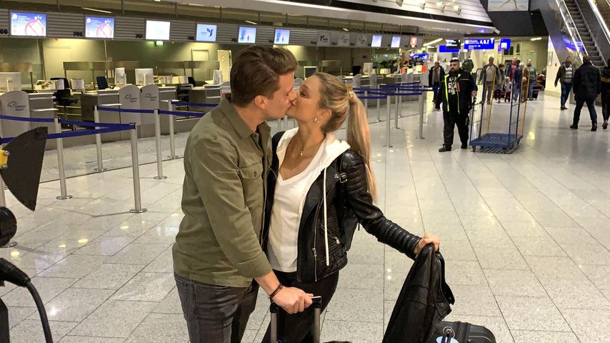 Raúl Richter und Vanessa Schmitt am Flughafen Frankfurt, Janaur 2020