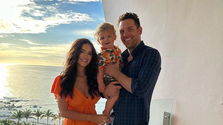 Raven Gates und Adam Gottschalk mit ihrem Sohn im Mai 2023