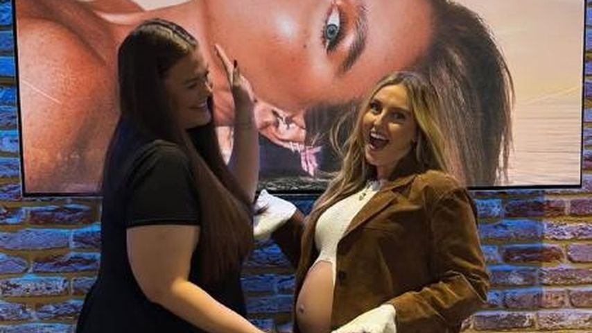 Perrie Edwards zeigt Babybauch bei Soloalbum-Listening-Party