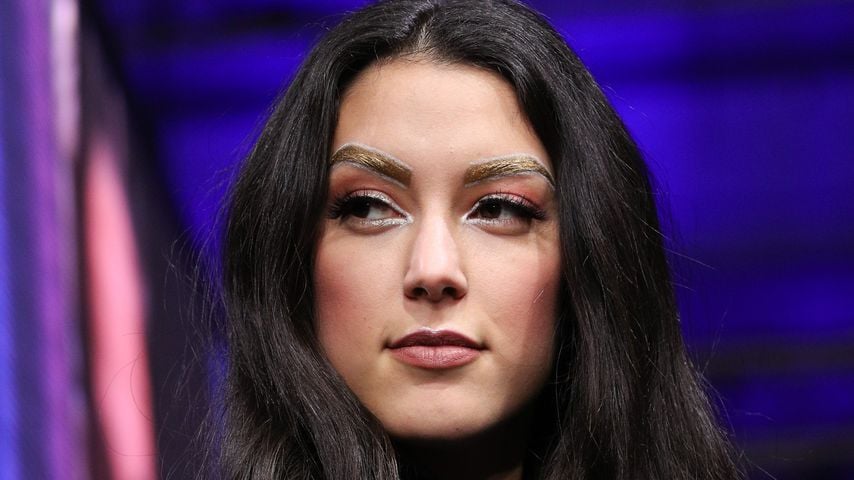 Traum-Look: Rebecca Mir schnappt sich GNTM-Flügel der Girls!