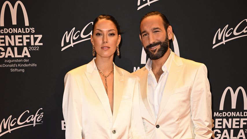 Rebecca Mir und Massimo Sinató im Oktober 2022