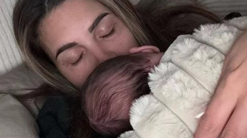 Rebecca Ries mit Baby Malik