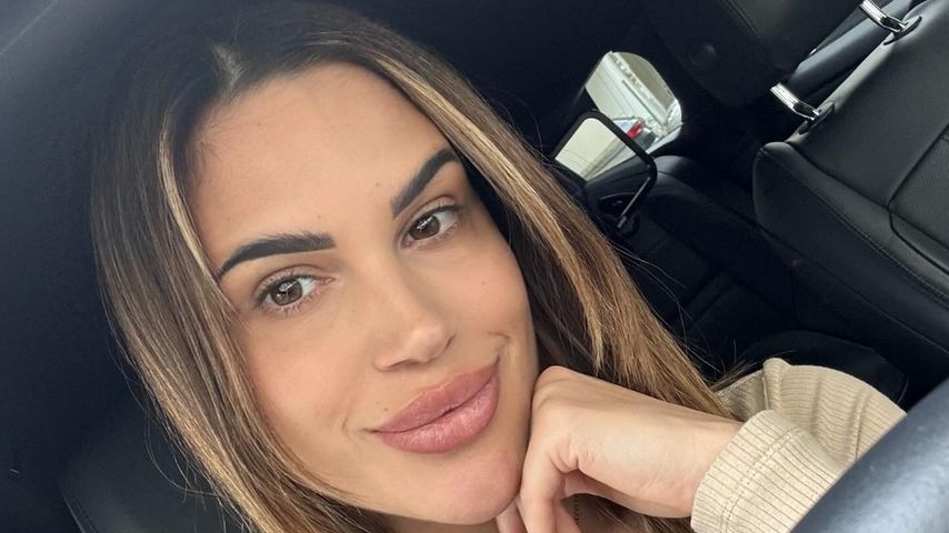 Nur ein Spaß: Rebecca Ries klärt Pärchenfoto mit KI-Mann auf