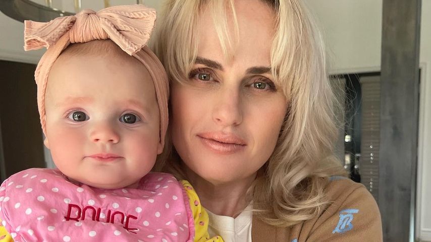 Niedliches Duo: Rebel Wilson kuschelt mit ihrem Baby Royce