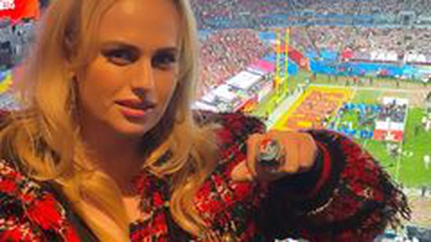 Rebel Wilson beim Super Bowl 2021