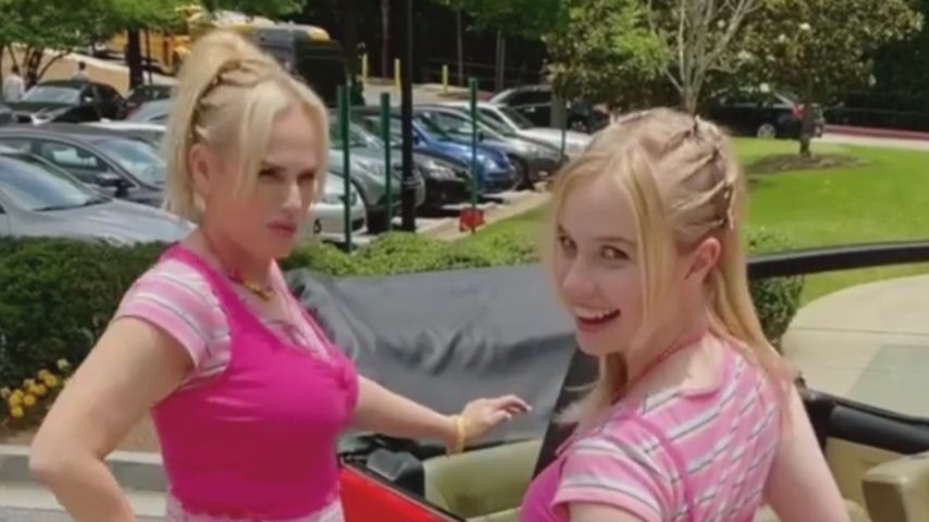 Rebel Wilson und Angourie Rice im Juli 2021