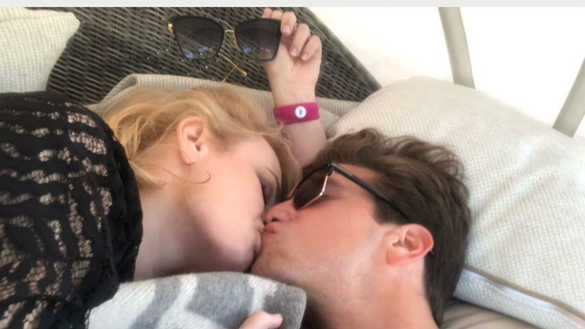 Rebel Wilson teilt erstes Knutsch-Pic mit ihrem neuen Freund