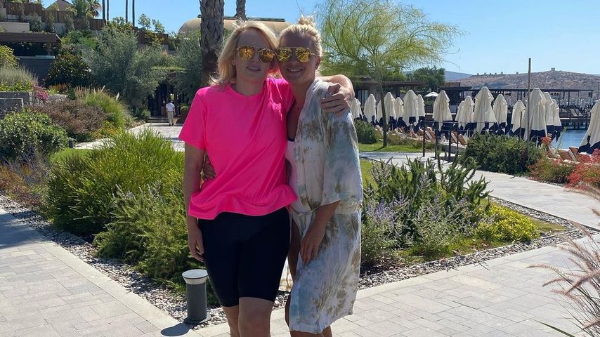 Rebel Wilson und Ramona Agruma