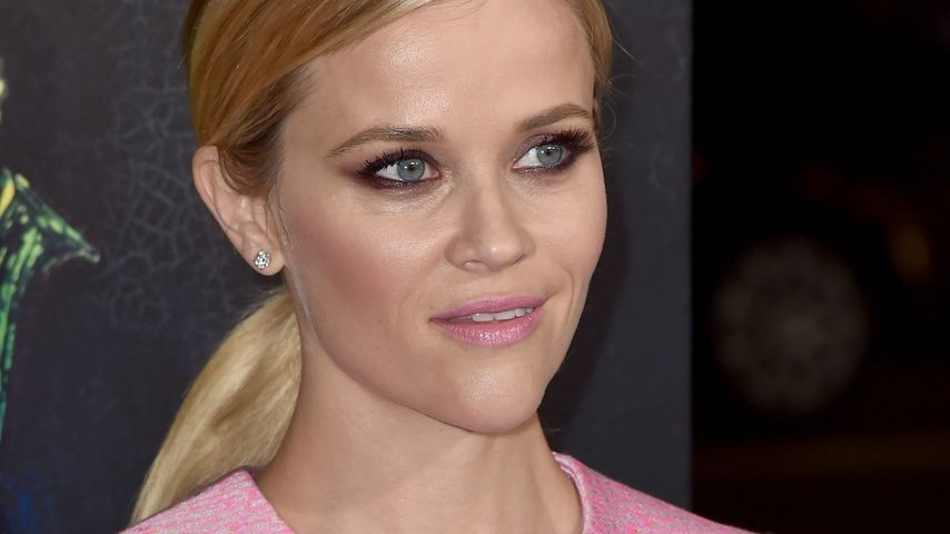 Sexy! Reese Witherspoon zeigt nackte Beine