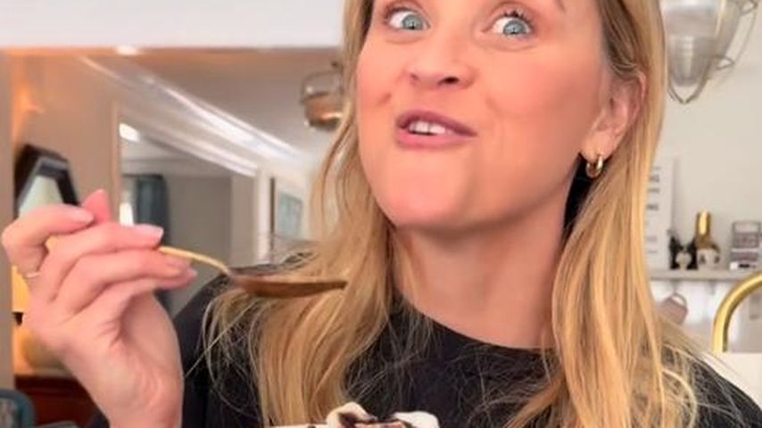 Fans sind besorgt: Reese Witherspoon isst frischen Schnee