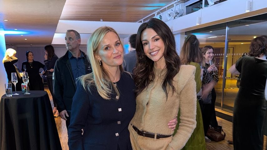 Reese Witherspoon und Michelle Keegan im November 2025