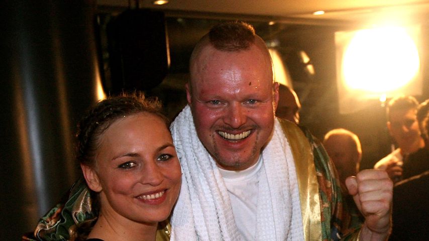 Boxerin Regina Halmich teilt erneut gegen Stefan Raab aus