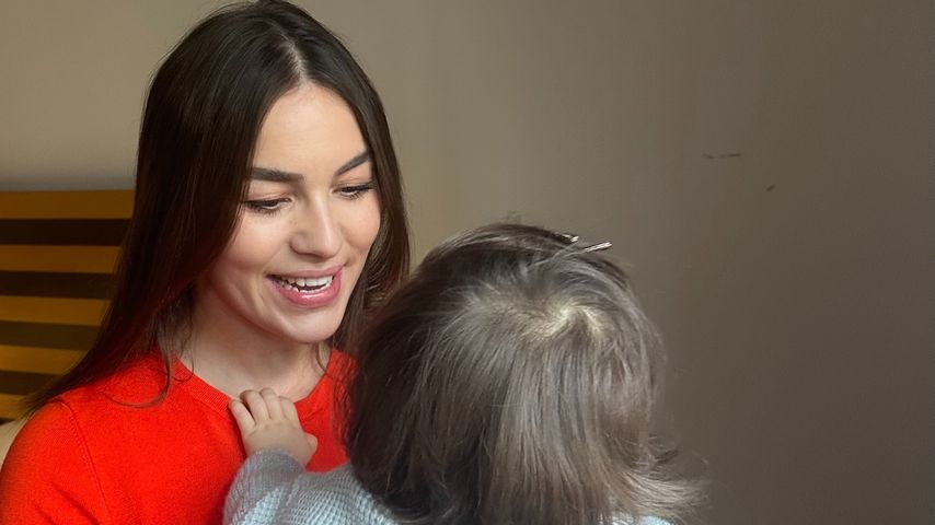 Zehn Monate alt: Renata Lusin schwärmt von Tochter Stella