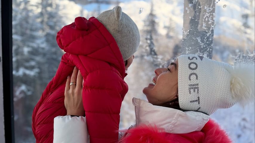Renata Lusin und Tochter Stella im Dezember 2024