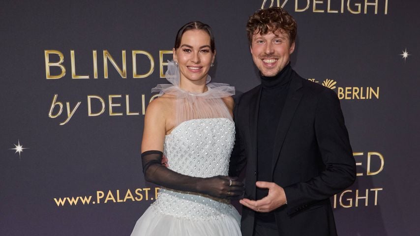 Renata Lusin und Valentin Lusin bei der Weltpremiere von BLINDED by DELIGHT im Friedrichstadt-Palast Berlin am 08.10.2025