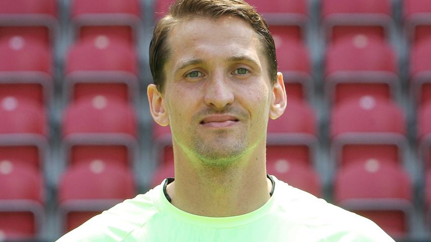 Ex-Torwart René Adler gibt Schauspieldebüt in dieser Serie