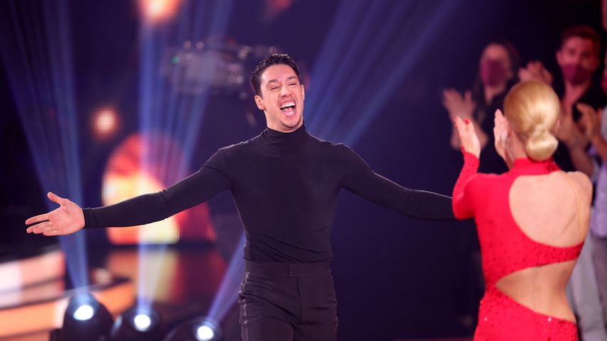 René Casselly meldet sich nach "Let's Dance"-Sieg bei Fans