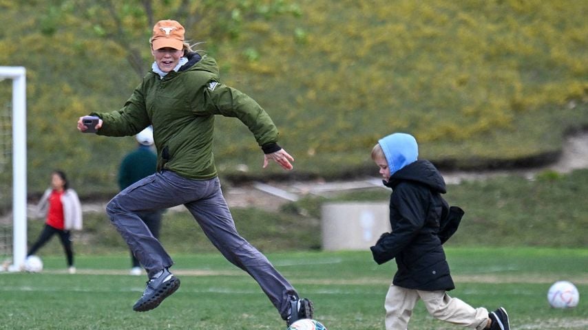 Fußball statt Oscars: Renée Zellweger genießt Familienzeit