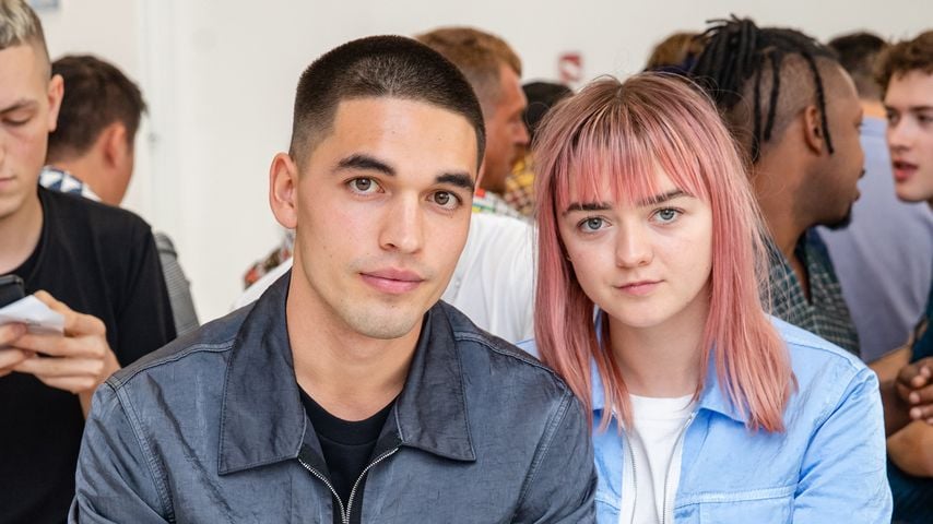 Reuben Selby und Maisie Williams