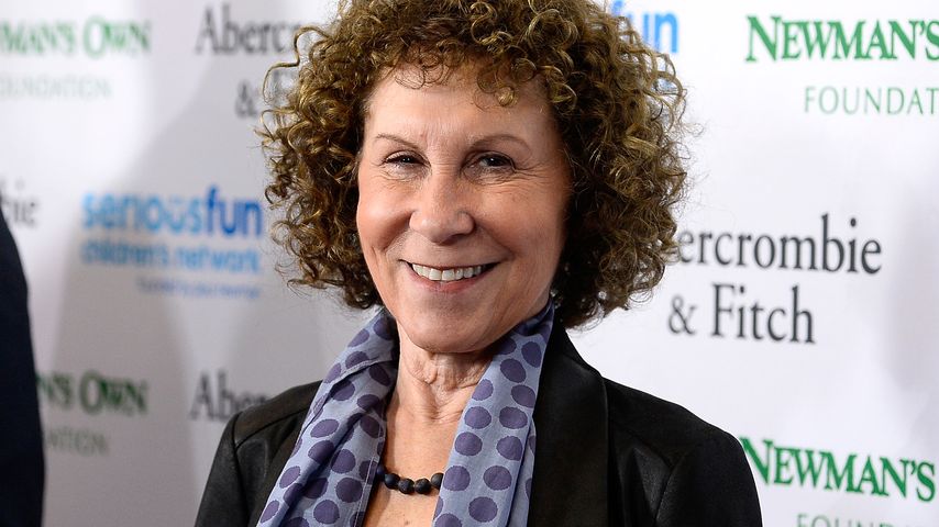 Rhea Perlman, Schauspielerin