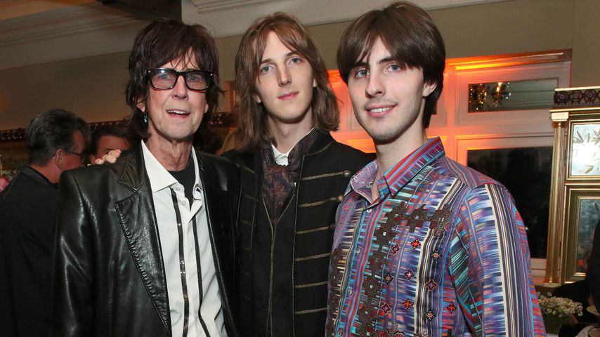 Ric Ocasek mit seinen Söhnen Oliver und Jonathan im Juni 2019