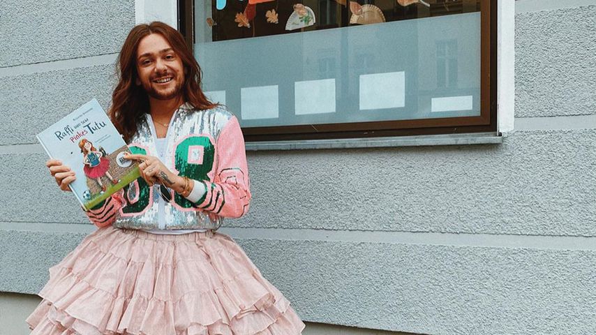 Im Tutu: Riccardo Simonetti spricht mit Kids über Toleranz