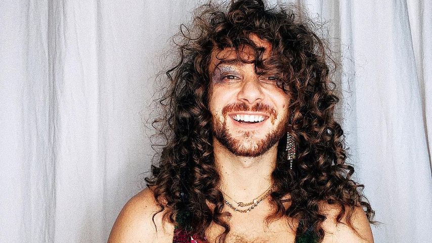 80er-Jahre-Glamour: Riccardo Simonetti flasht mit Retro-Look
