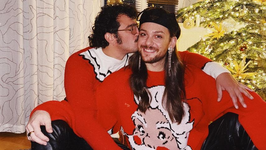 Riccardo Simonetti mit seinem Verlobten Steven, Dezember 2023