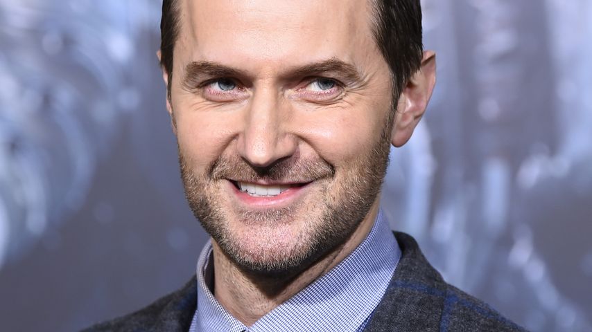 Weil er nackt ist: Richard Armitage schaut seine Serie nicht