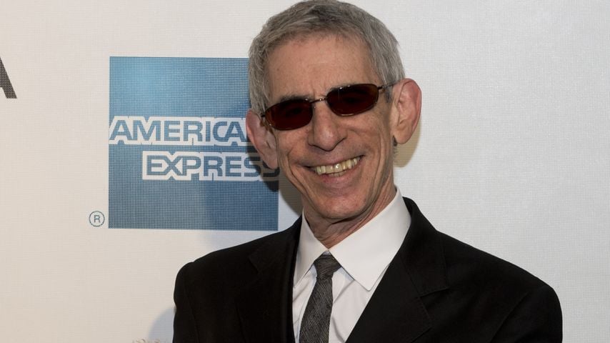 Richard Belzer mit seinem Hund Bebe im April 2013