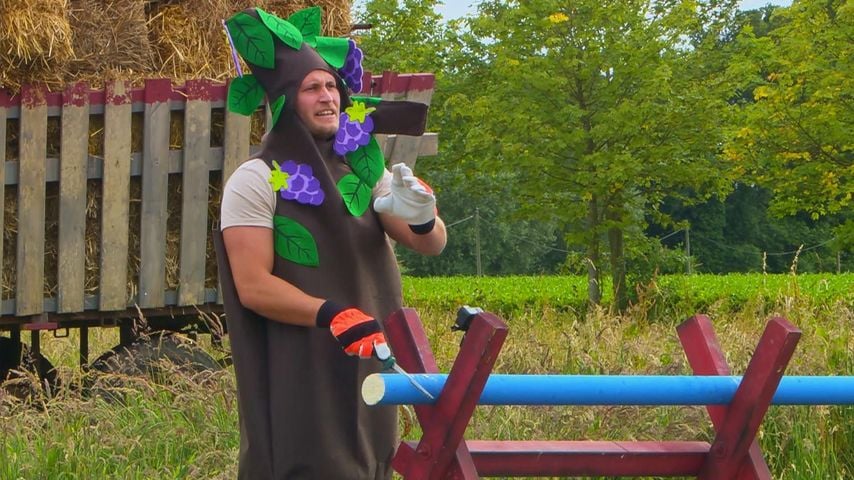 Richard beim Spiel von "Das Sommerhaus der Normalos"