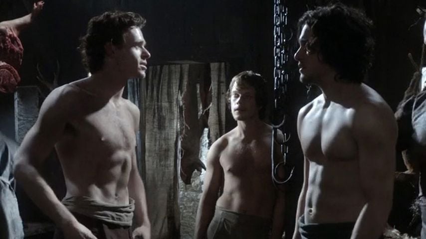 Richard Madden, Alfie Allen und Kit Harington (v.l.) in einer "Game of Thrones"-Szene