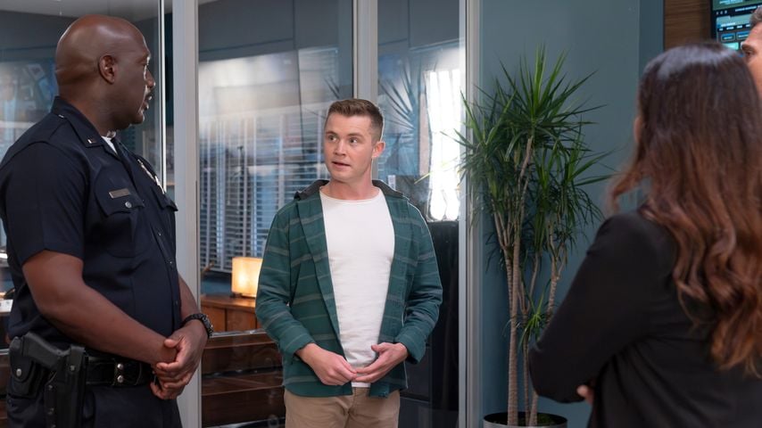 Richard T. Jones und Patrick Keleher in "The Rookie", Staffel 7