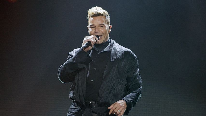 Ricky Martin performt auf der Bühne in Las Vegas