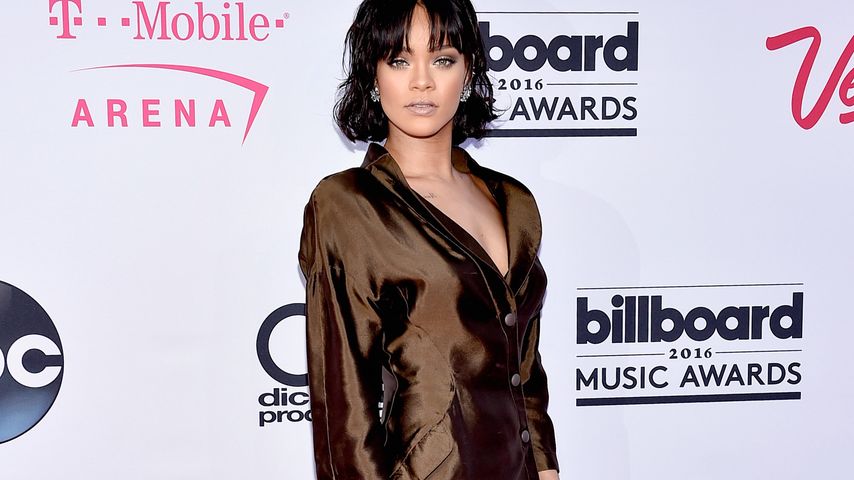 Machtwort auf der Bühne: Rihanna erteilt Fans Pokémon-Verbot