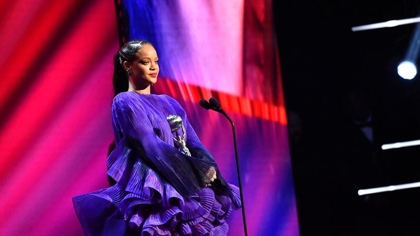 Rihanna, Sängerin