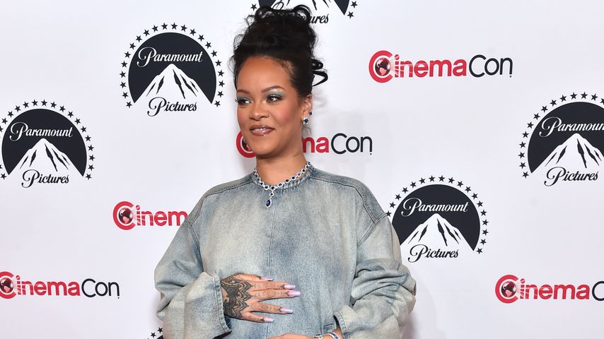 Rihanna posiert, April 2023